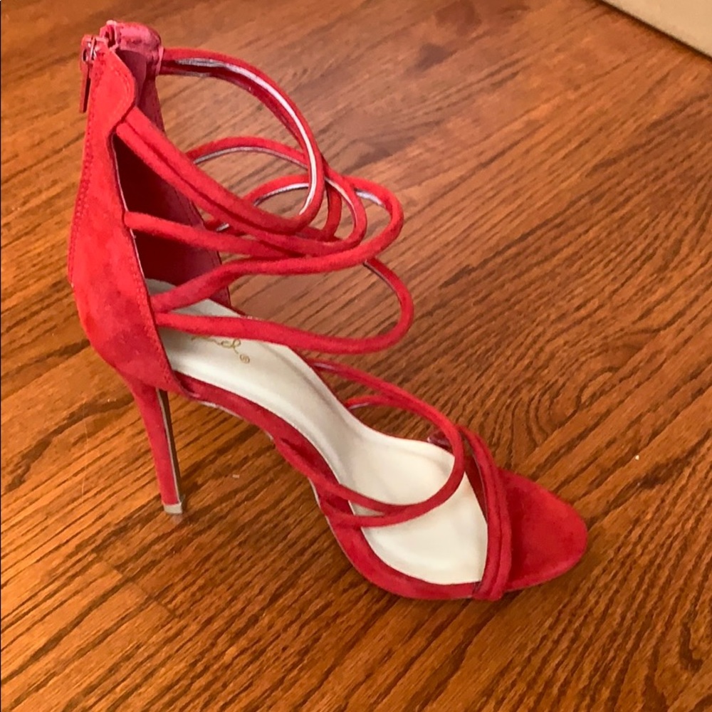 Red stilettos - never worn - 3.5”-4” high